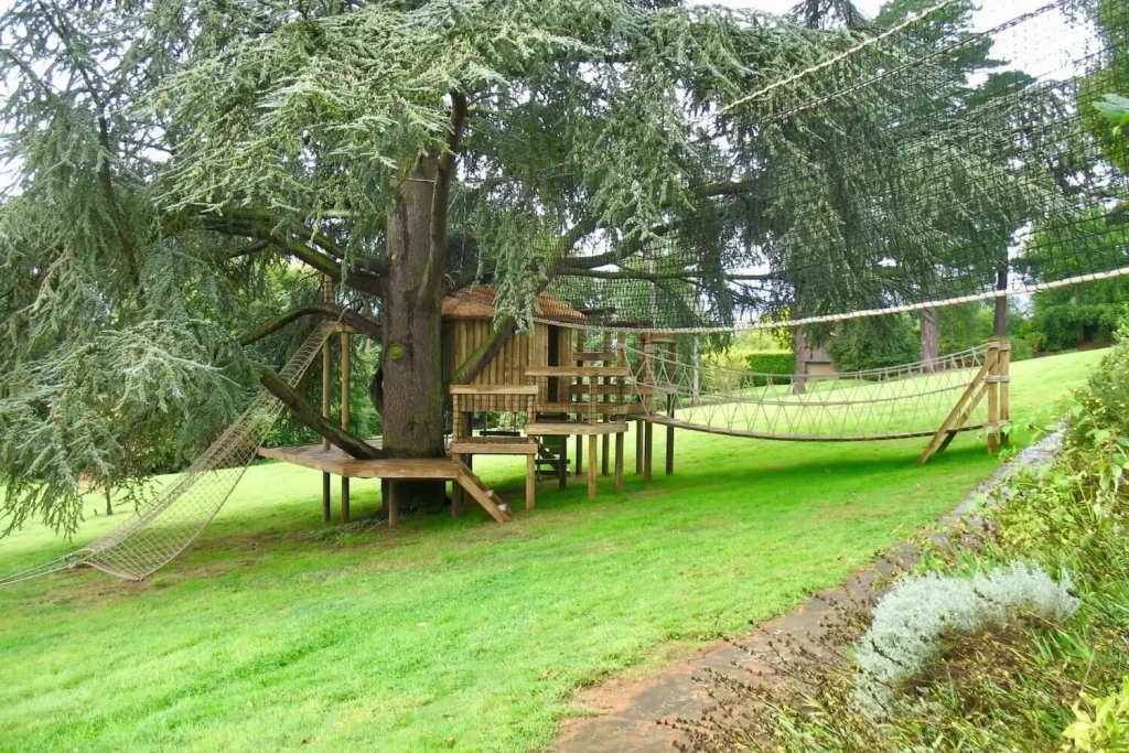 adventure+play+treehouse
