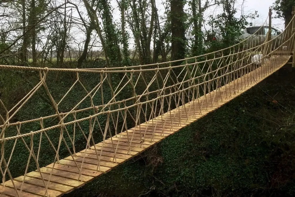 amazing+rope+bridge