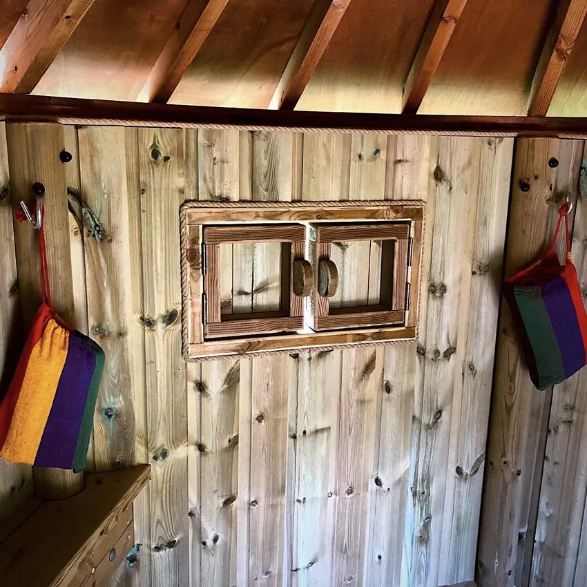 treehouseinterior Treehouse interior